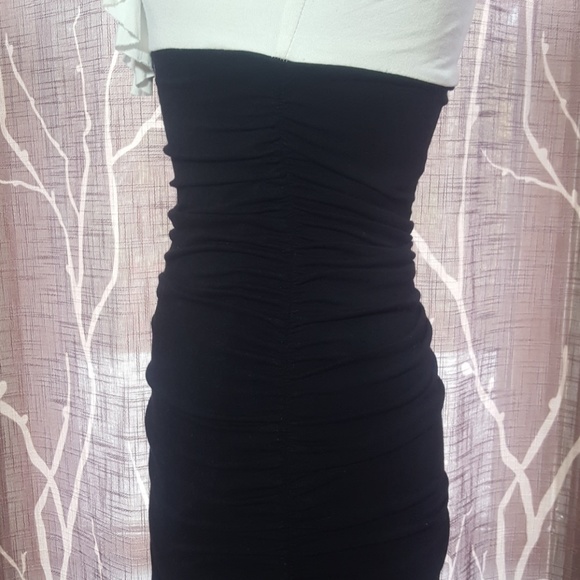 Pleated Black & Ivory Mini Dress - Picture 4 of 6